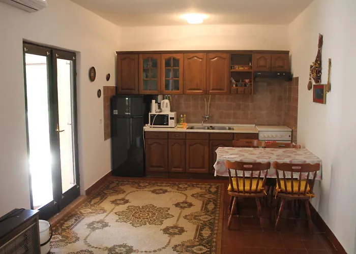 Apartment With Parking Space Businci, Ciovo - 14010 Trogir