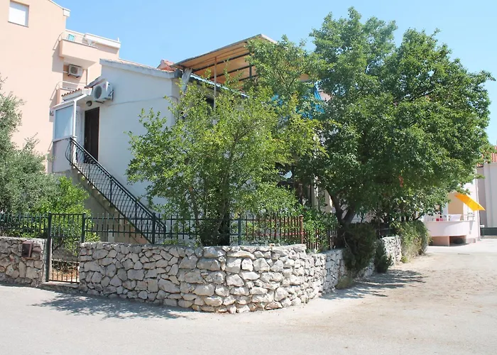 Διαμέρισμα With Parking Space Businci, Ciovo - 14010 *